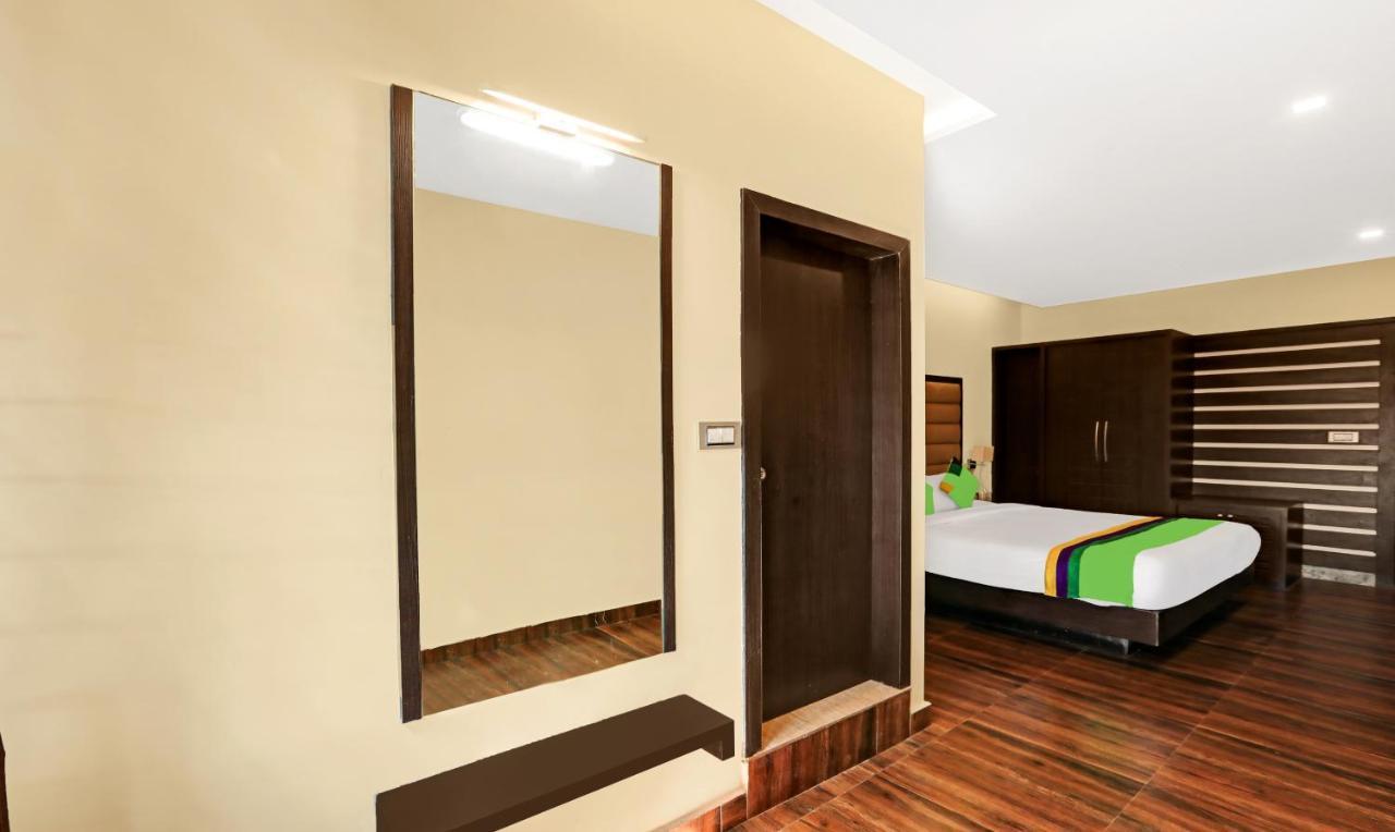 Treebo Doha King Hotel Madikeri Exterior photo